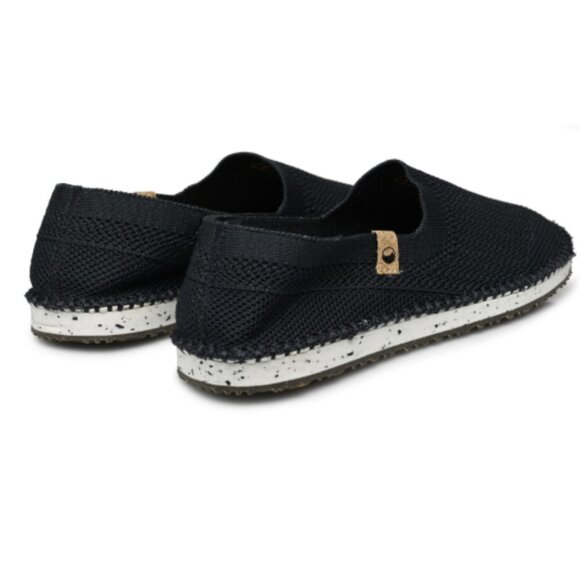 SAOLA Women's Sequoia II Slip-On Shoes Black NWB Size 8.5 - Picture 3 of 10